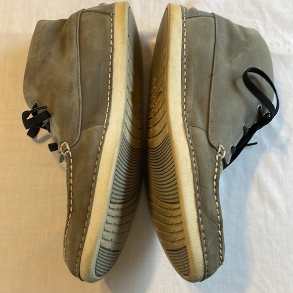 Ugg Casual Shoes Men’s Size 10.5 Medium Gray Leather Comfort Ankle High - Picture 3 of 12